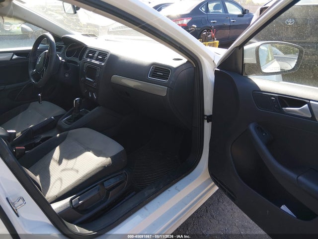 Продажа на аукционе авто 2017 Volkswagen Jetta 1.4t S, vin: 3VW2B7AJ3HM214067, номер лота: 45091867