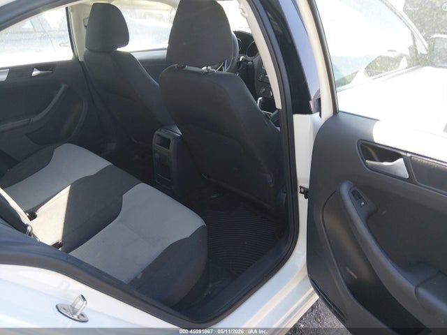 Продажа на аукционе авто 2017 Volkswagen Jetta 1.4t S, vin: 3VW2B7AJ3HM214067, номер лота: 45091867