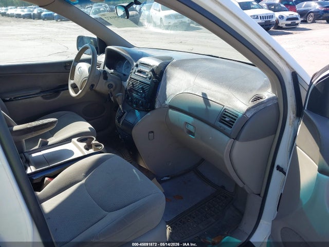 45091872 :رقم المزاد ، 5TDZA23CX4S028980 vin ، 2004 Toyota Sienna Le مزاد بيع