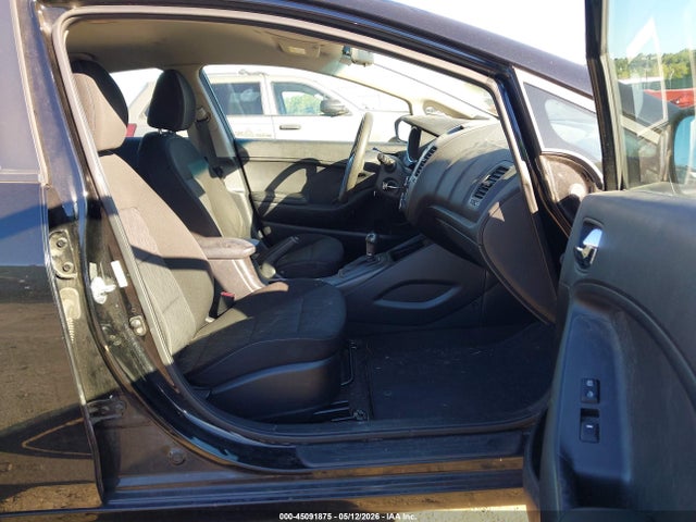 Продажа на аукционе авто 2016 Kia Forte Lx, vin: KNAFK4A67G5617078, номер лота: 45091875