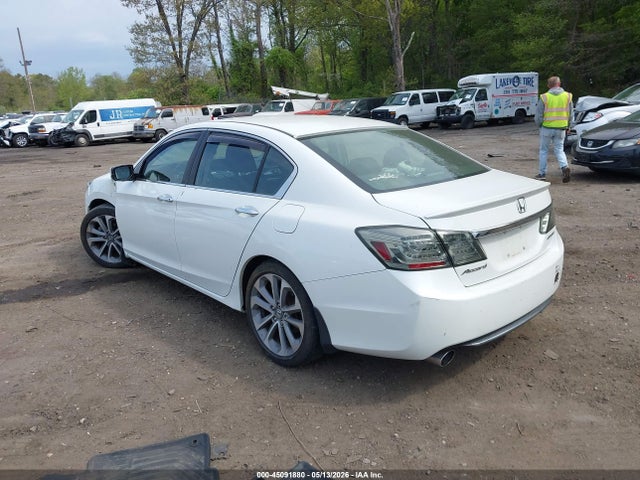 2015 Honda Accord Sport მანქანა იყიდება აუქციონზე, vin: 1HGCR2F56FA047992, აუქციონის ნომერი: 45091880