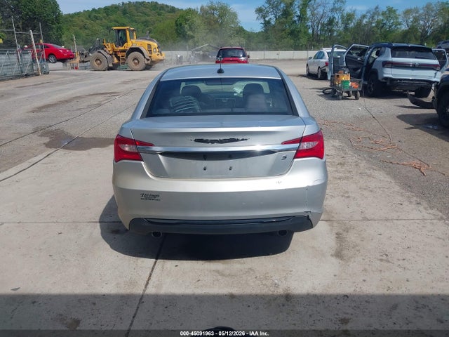 Продажа на аукционе авто 2012 Chrysler 200 Touring, vin: 1C3CCBBG4CN250282, номер лота: 45091963