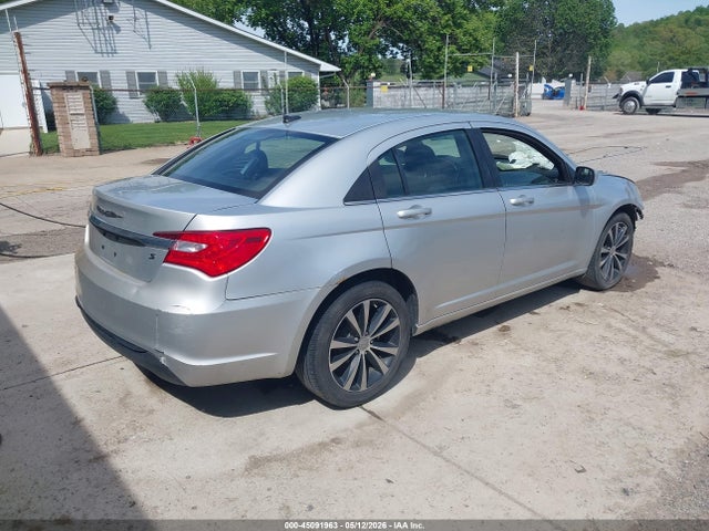 Продажа на аукционе авто 2012 Chrysler 200 Touring, vin: 1C3CCBBG4CN250282, номер лота: 45091963