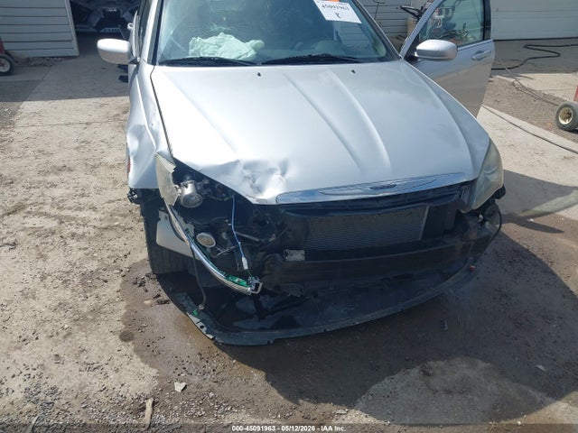 Продажа на аукционе авто 2012 Chrysler 200 Touring, vin: 1C3CCBBG4CN250282, номер лота: 45091963