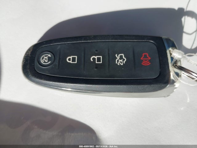 45091982 :رقم المزاد ، 1FMCU9J91EUC41239 vin ، 2014 Ford Escape Titanium مزاد بيع