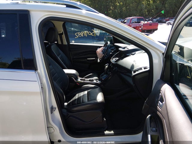45091982 :رقم المزاد ، 1FMCU9J91EUC41239 vin ، 2014 Ford Escape Titanium مزاد بيع