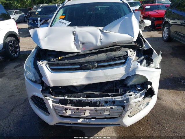 45091982 :رقم المزاد ، 1FMCU9J91EUC41239 vin ، 2014 Ford Escape Titanium مزاد بيع