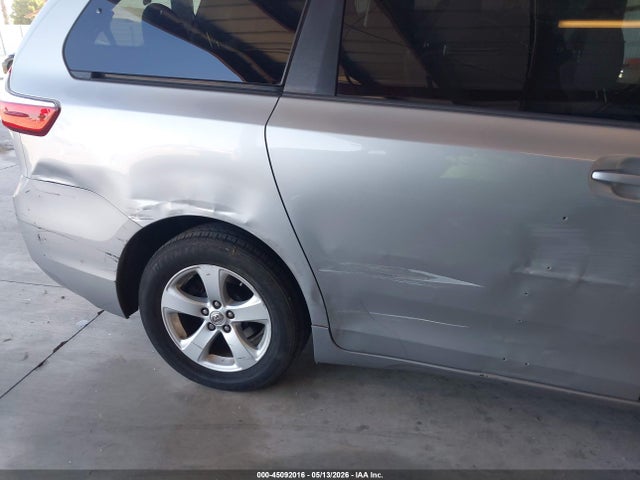Toyota Sienna Le 8 Passenger 2015 5TDKK3DC5FS682663 Image 6