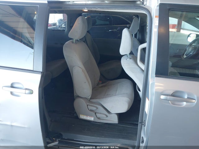 Toyota Sienna Le 8 Passenger 2015 5TDKK3DC5FS682663 Image 8