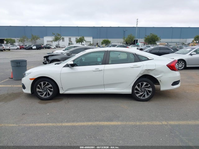 Honda CIVIC EX 2018 2HGFC2F84JH517715 Image 14