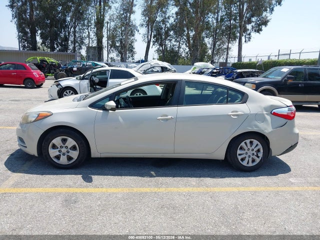 45092100 :رقم المزاد ، KNAFK4A65E5075928 vin ، 2014 Kia Forte Lx مزاد بيع
