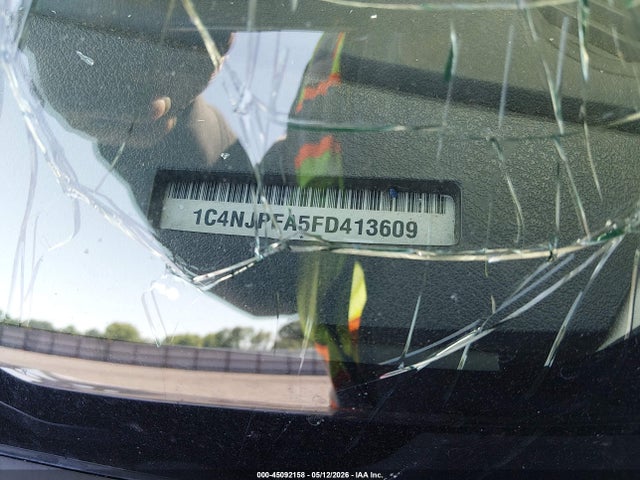 45092158 :رقم المزاد ، 1C4NJPFA5FD413609 vin ، 2015 Jeep Patriot High Altitude Edition مزاد بيع