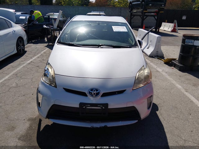 JTDKN3DU2E0361844 Toyota Prius Two