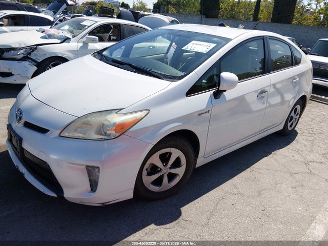 JTDKN3DU2E0361844 Toyota Prius Two