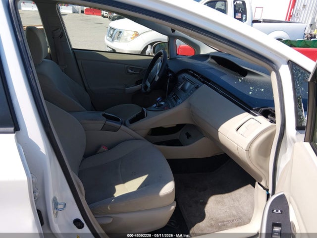 JTDKN3DU2E0361844 Toyota Prius Two