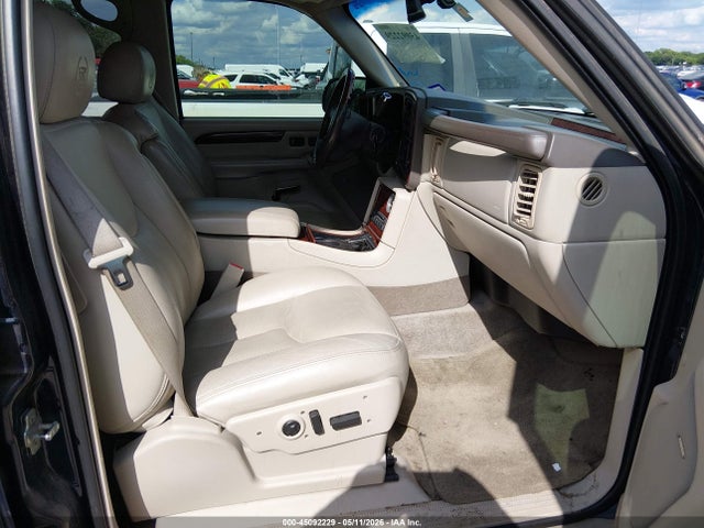 45092229 :رقم المزاد ، 1GYEC63N86R150637 vin ، 2006 Cadillac Escalade Standard مزاد بيع