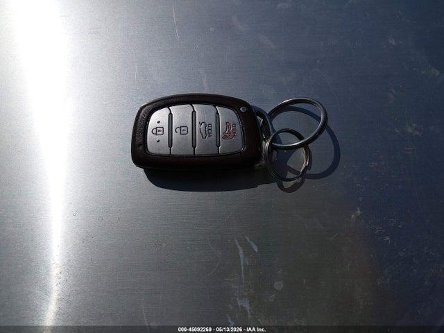5NPD84LF5HH014055 Hyundai ELANTRA SE