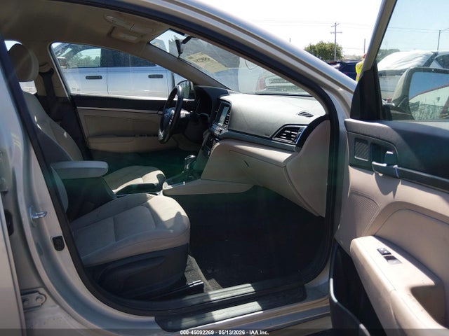5NPD84LF5HH014055 Hyundai ELANTRA SE