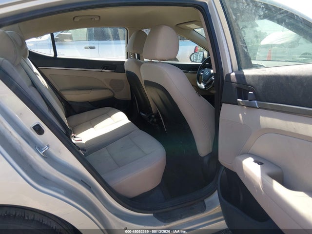 5NPD84LF5HH014055 Hyundai ELANTRA SE
