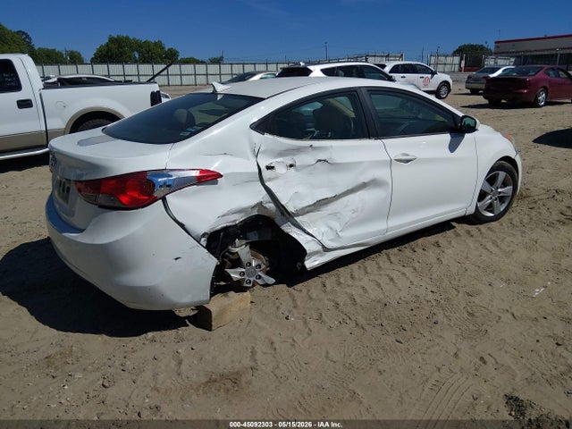 Продажа на аукционе авто 2013 Hyundai Elantra Gls, vin: 5NPDH4AE8DH366003, номер лота: 45092303