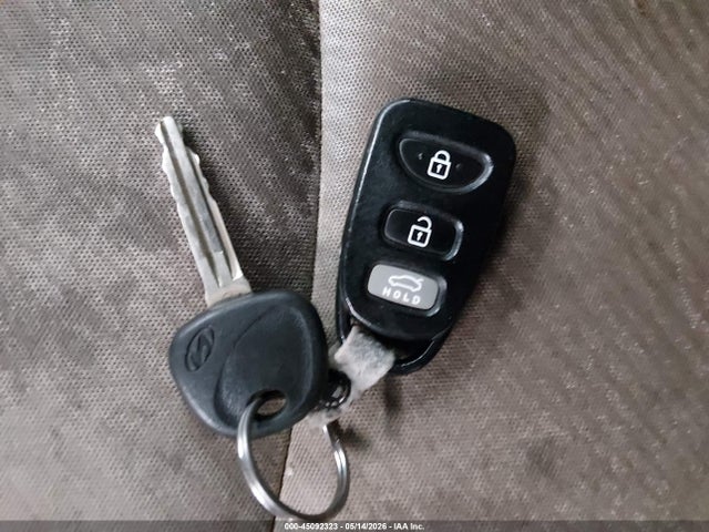 Продаж на аукціоні авто 2013 Hyundai Elantra Gls, vin: KMHDH4AEXDU936102, номер лоту: 45092323