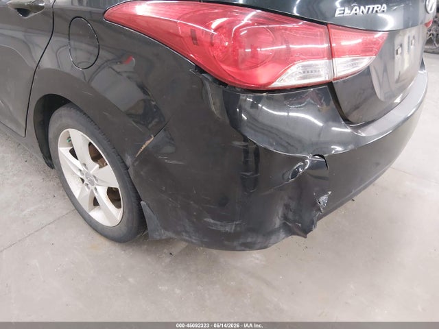 Продаж на аукціоні авто 2013 Hyundai Elantra Gls, vin: KMHDH4AEXDU936102, номер лоту: 45092323