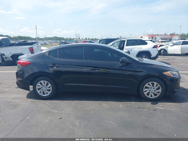 Продажа на аукционе авто 2017 Hyundai Elantra Se, vin: 5NPD74LF9HH082829, номер лота: 45092332