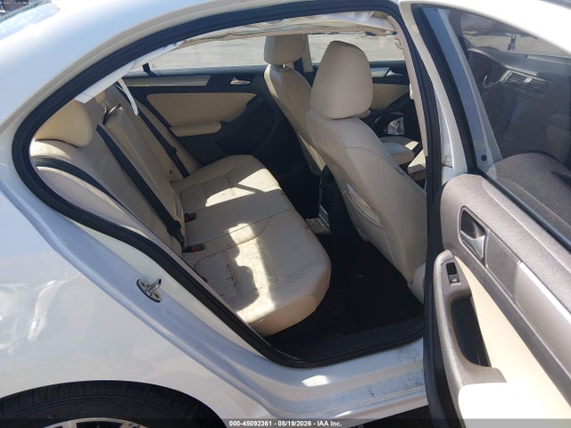 45092361 :رقم المزاد ، 3VWDB7AJ7JM252917 vin ، 2018 Volkswagen Jetta 1.4t Se/1.4t Wolfsburg Edition مزاد بيع