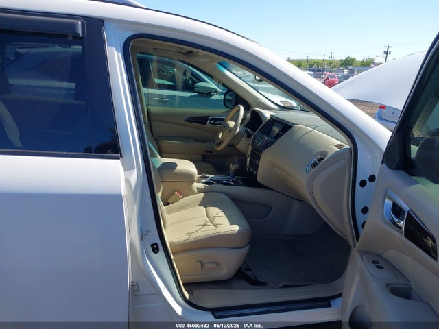 45092492 :رقم المزاد ، 5N1AR2MM4DC674641 vin ، 2013 Nissan Pathfinder Platinum مزاد بيع