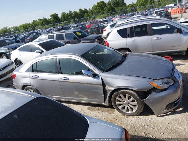 Продаж на аукціоні авто 2013 Chrysler 200 Limited, vin: 1C3CCBCG1DN570725, номер лоту: 45092498