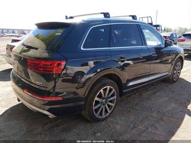 Продажа на аукционе авто 2017 Audi Q7 3.0t Premium, vin: WA1LAAF74HD030590, номер лота: 45092533