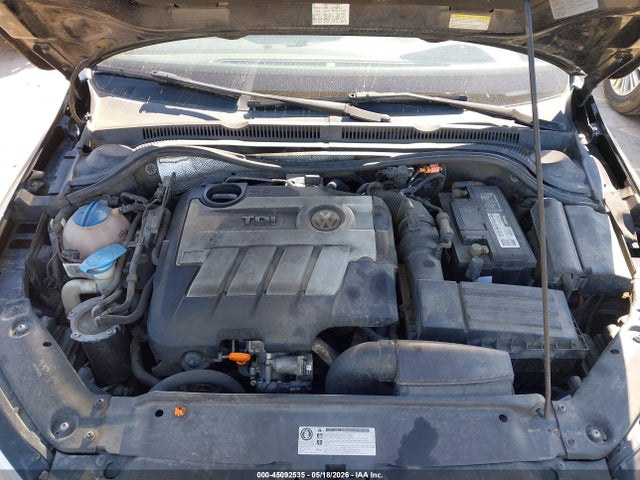 45092535 :رقم المزاد ، 3VWLL7AJ0DM207833 vin ، 2013 Volkswagen Jetta 2.0l Tdi مزاد بيع