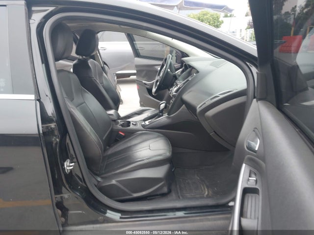 Aukcja sprzedaży 2014 Ford Focus Titanium, vin: 1FADP3N26EL423279, numer aukcji: 45092550