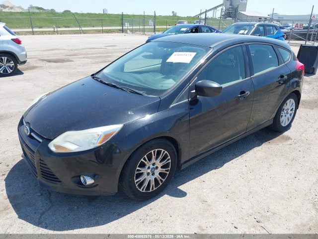 45092575 :رقم المزاد ، 1FAHP3K22CL368123 vin ، 2012 Ford Focus Se مزاد بيع