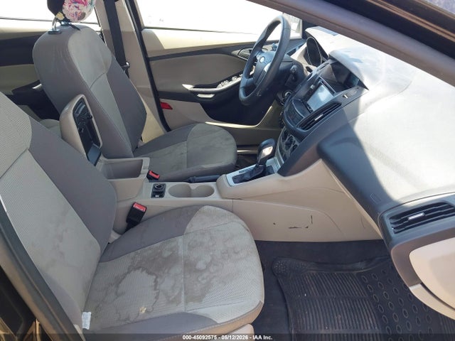 45092575 :رقم المزاد ، 1FAHP3K22CL368123 vin ، 2012 Ford Focus Se مزاد بيع