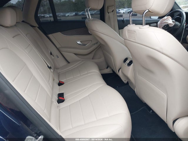 45092587 :رقم المزاد ، WDC0G4KB3JV099333 vin ، 2018 Mercedes-benz Glc 300 4matic مزاد بيع