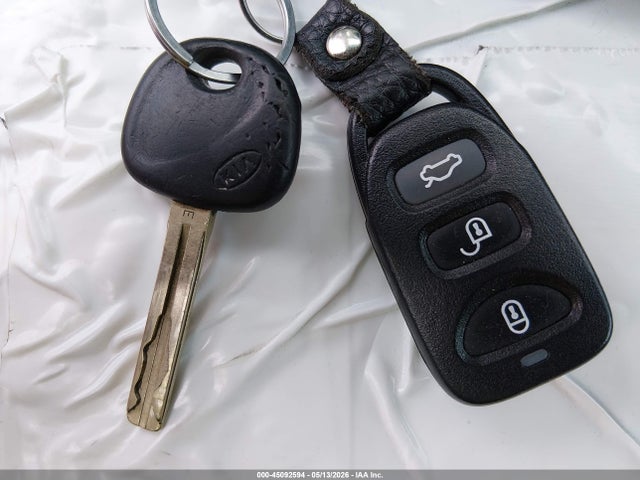 2013 Kia Optima Lx მანქანა იყიდება აუქციონზე, vin: KNAGM4A76D5381915, აუქციონის ნომერი: 45092594