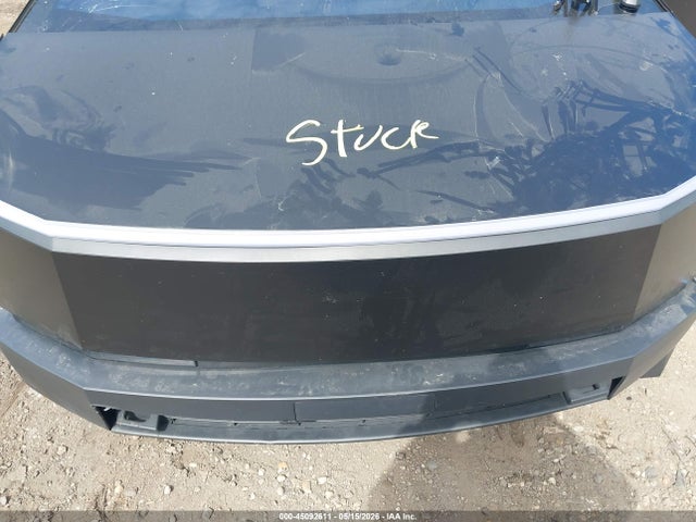 45092611 :رقم المزاد ، 7G2CEHED6RA003471 vin ، 2024 Tesla Cybertruck All-wheel Drive مزاد بيع