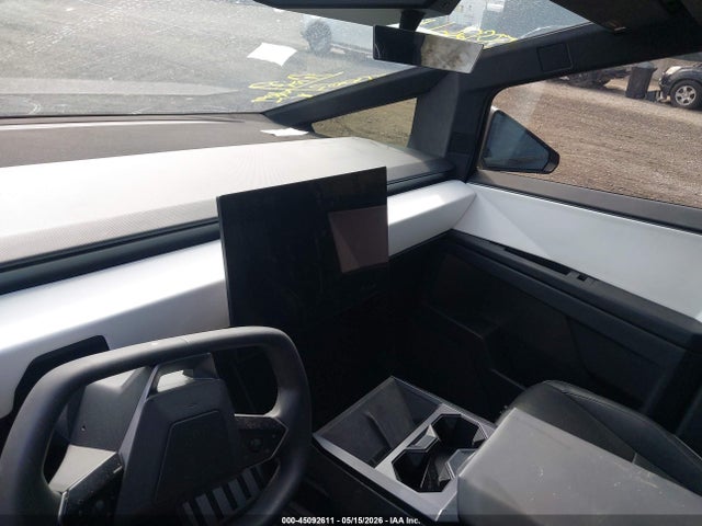 45092611 :رقم المزاد ، 7G2CEHED6RA003471 vin ، 2024 Tesla Cybertruck All-wheel Drive مزاد بيع