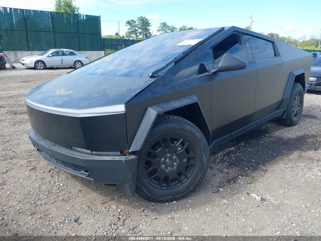 45092611 :رقم المزاد ، 7G2CEHED6RA003471 vin ، 2024 Tesla Cybertruck All-wheel Drive مزاد بيع