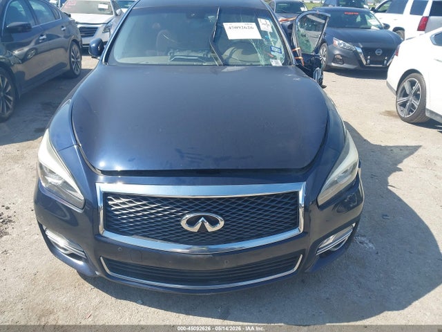 45092626 :رقم المزاد ، JN1BY1AP4JM180163 vin ، 2018 Infiniti Q70 3.7 Luxe مزاد بيع