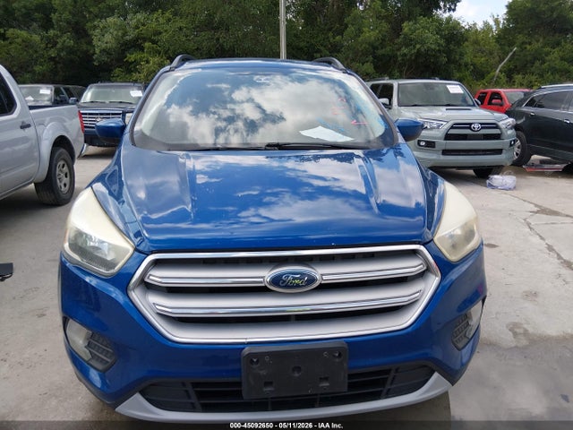 45092650 :رقم المزاد ، 1FMCU0GDXJUB11669 vin ، 2018 Ford Escape Se مزاد بيع