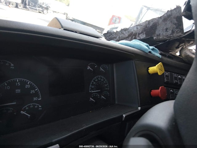 Продажа на аукционе авто 2022 Volvo Vnl, vin: 4V4NC9UG9NN312227, номер лота: 45092726