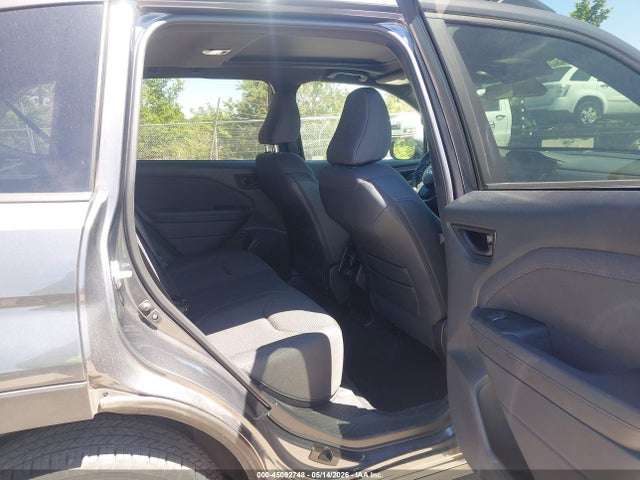 45092748 :رقم المزاد ، JF2SLDDC8SH562925 vin ، 2025 Subaru Forester Premium مزاد بيع