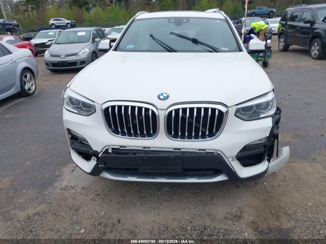45092780 :رقم المزاد ، 5UXTR9C50JLD60773 vin ، 2018 Bmw X3 Xdrive30i مزاد بيع