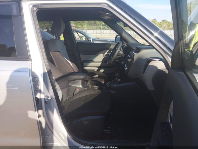 2015 Kia Soul მანქანა იყიდება აუქციონზე, vin: KNDJN2A25F7747899, აუქციონის ნომერი: 45092824