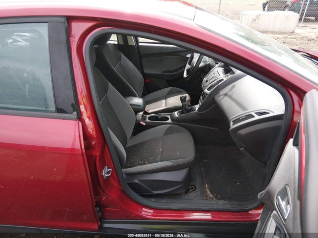 45092831 :رقم المزاد ، 1FADP3K24DL114316 vin ، 2013 Ford Focus Se مزاد بيع