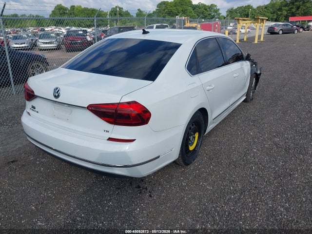 Aukcja sprzedaży 2017 Volkswagen Passat 1.8t Se, vin: 1VWBT7A38HC021252, numer aukcji: 45092873