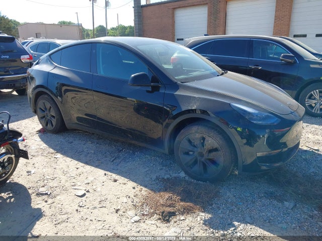 2025 Tesla Model Y Long Range Dual Motor Rear-wheel Drive მანქანა იყიდება აუქციონზე, vin: 7SAYGDED4SA377551, აუქციონის ნომერი: 45092897