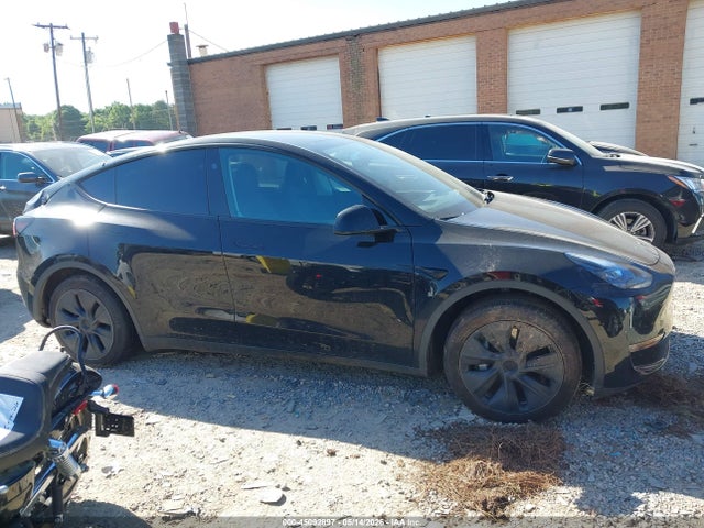 45092897 :رقم المزاد ، 7SAYGDED4SA377551 vin ، 2025 Tesla Model Y Long Range Dual Motor Rear-wheel Drive مزاد بيع